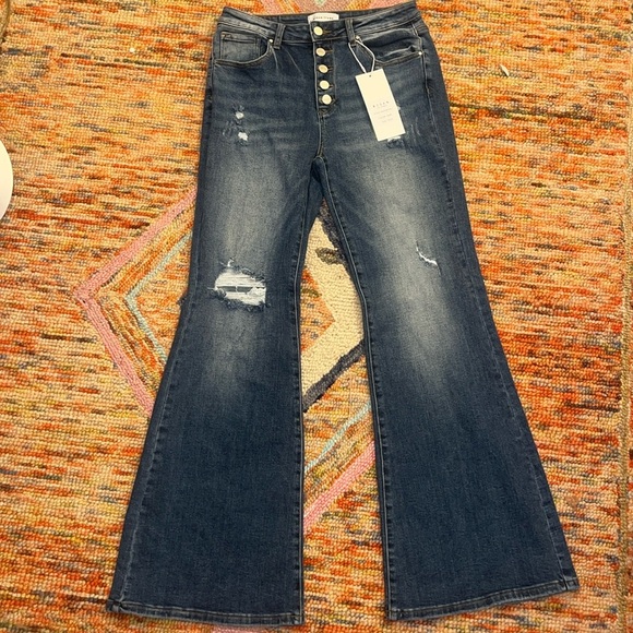 NWT Risen Button Fly Flare Distressed Jeans 13 or 31 - Picture 2 of 9